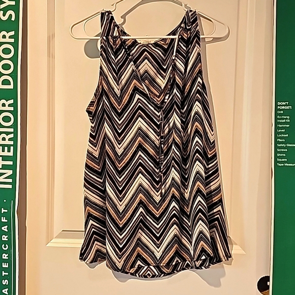 Maurices Chevron business top - Picture 1 of 4